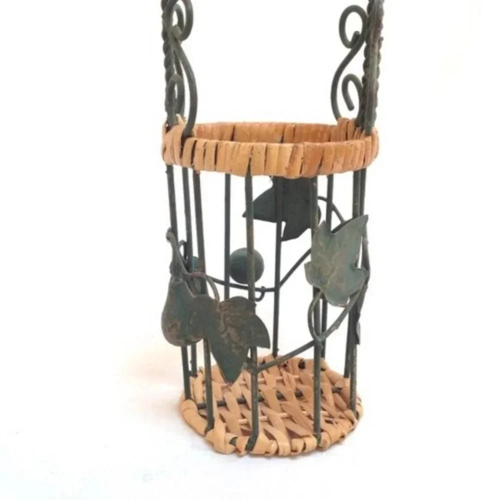 Rattan Metal Wine Bottle Holder Basket Vine Leaves Decor Present Gift Summer